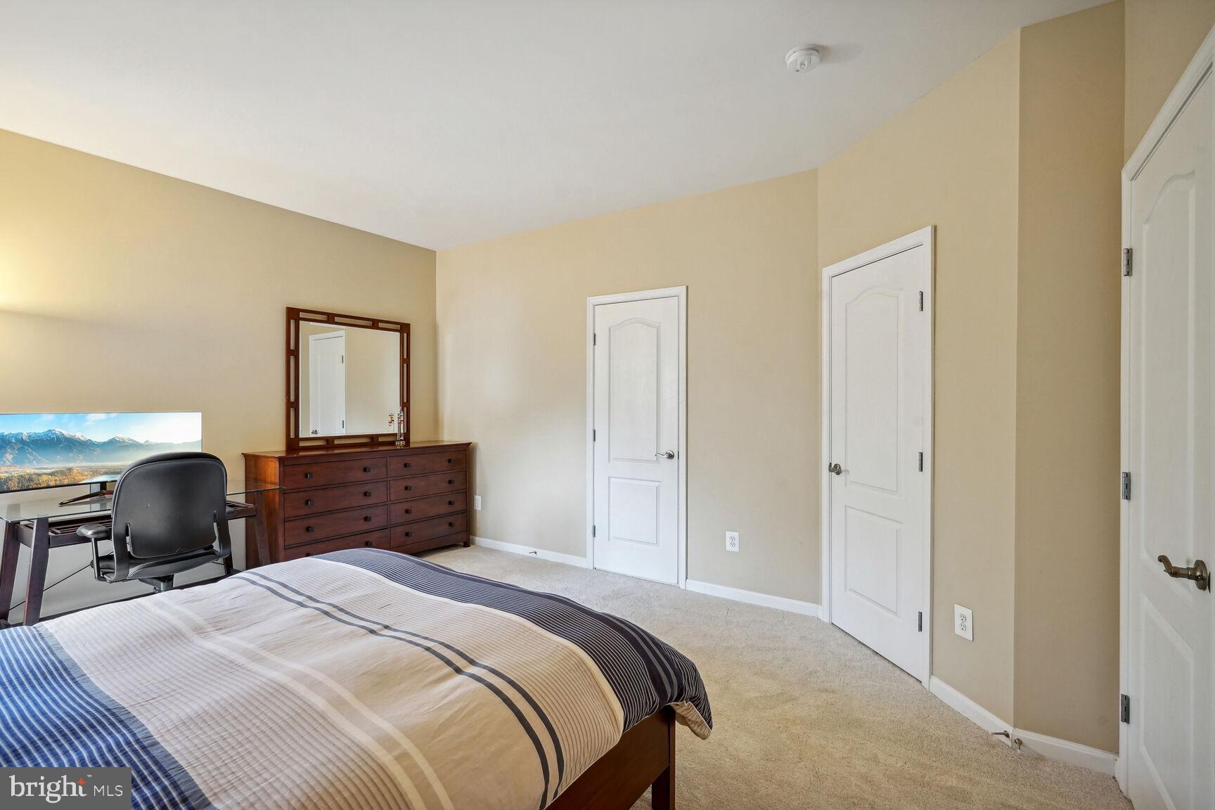 9323 Castle Hill Road Springfield, VA 22153 - Photo 33 of 66 Bedroom 3