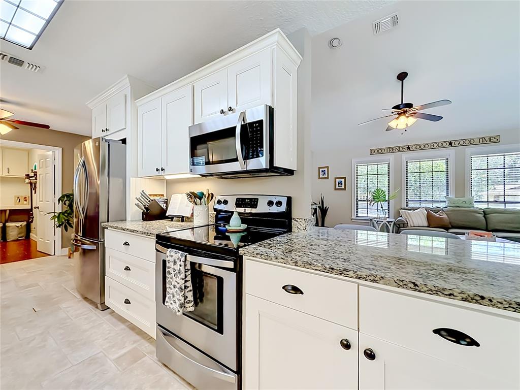 10655 Southwest 69th Terrace Ocala, FL 34476 - Photo 16 of 46