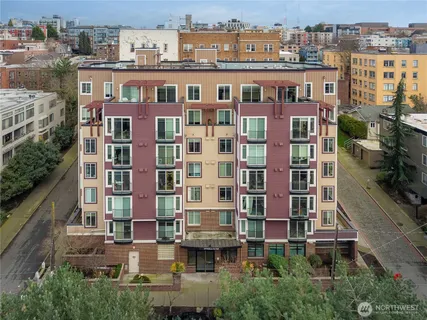 $365,000 | 124 Bellevue Avenue East, Unit 206, Seattle, WA 98102