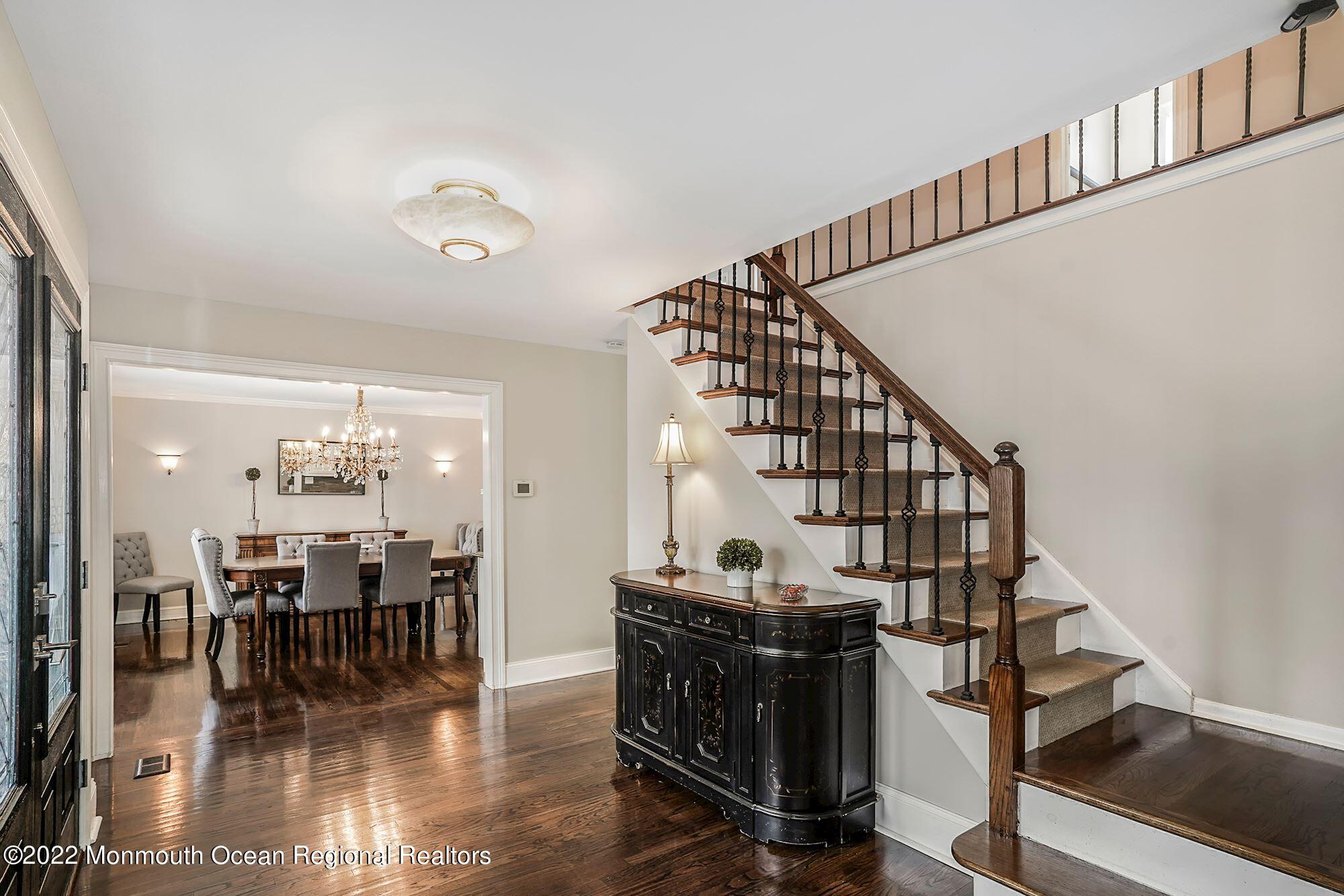 7 Windswept Road Holmdel, NJ 07733 - Photo 7 of 56 017_7_WINDSWEPT_ROAD_365359_684498