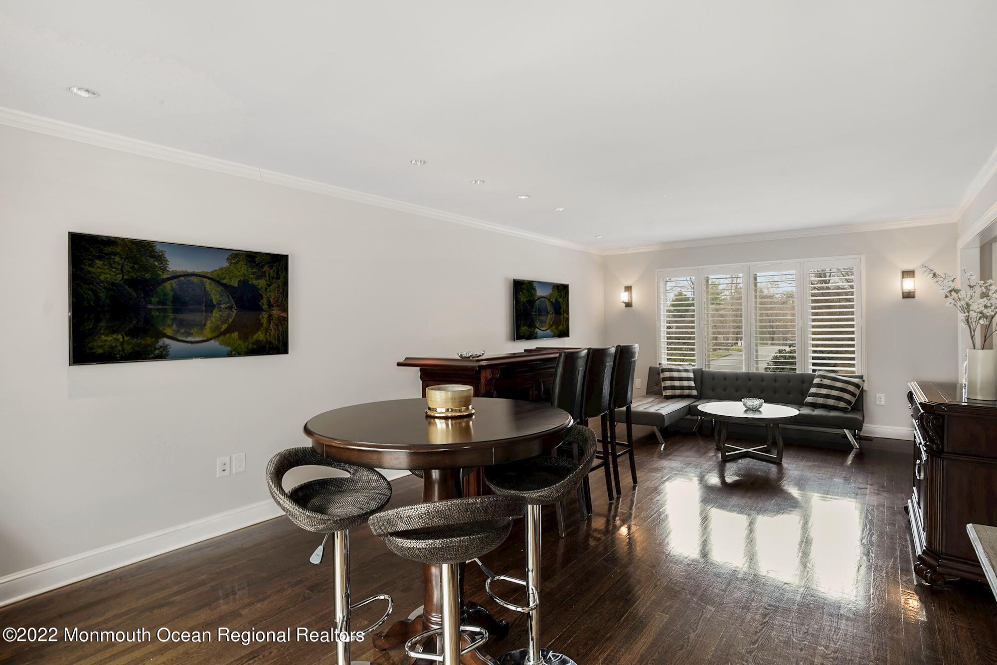 7 Windswept Road Holmdel, NJ 07733 - Photo 10 of 56 020_7_WINDSWEPT_ROAD_365359_684498