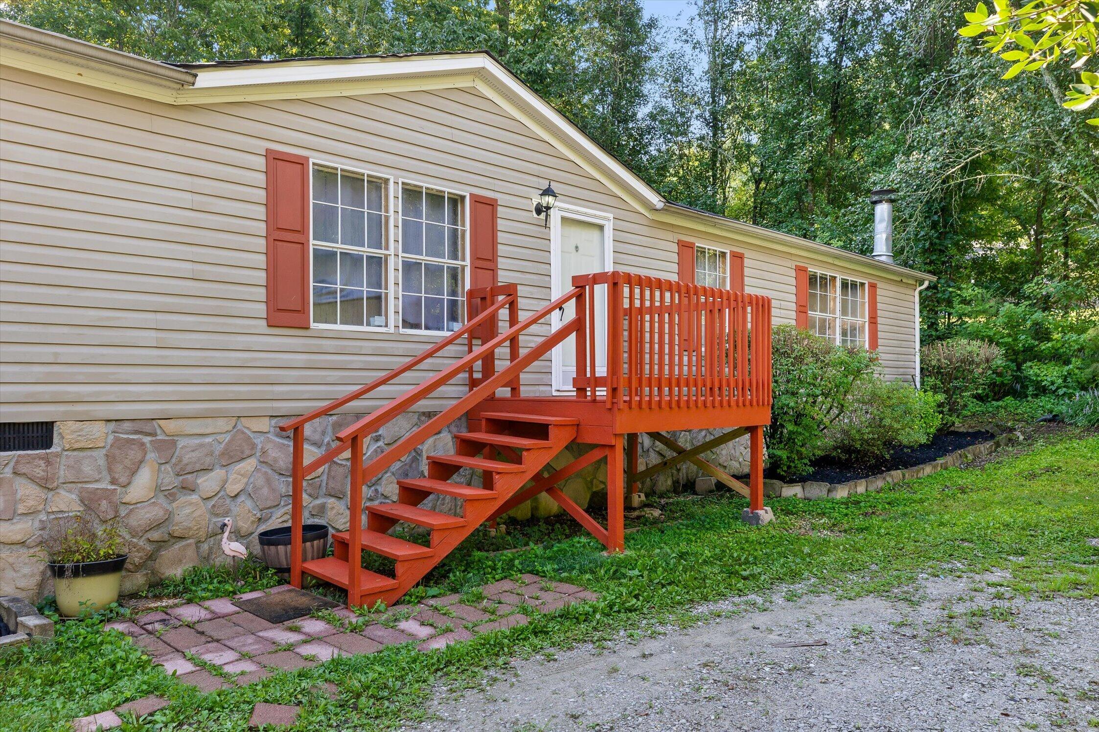 7452 Gates Road Hixson, TN 37343 - Photo 7 of 32 02-7452 Gates Rd-31
