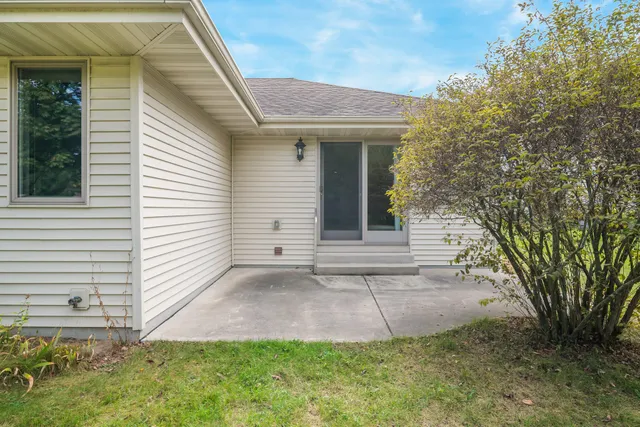 $319,900 | 1935 Kaat Lane, Wilson, WI 53081