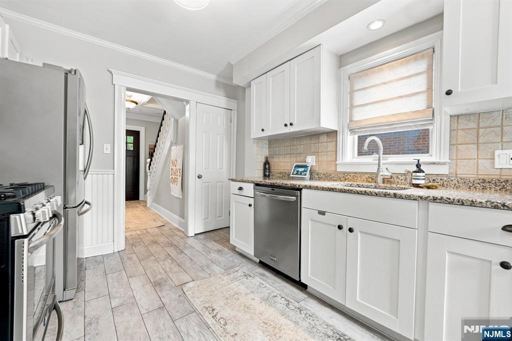 38 Elm Road Caldwell, NJ 07006 - Photo 16 of 35 Gallery Image 16