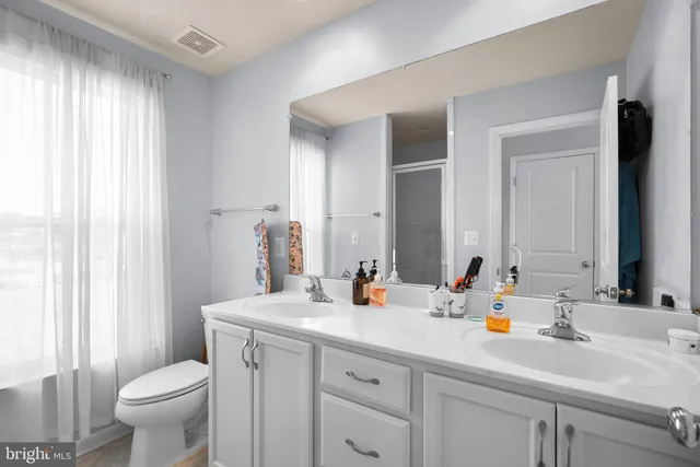 $3,600 | 5736 45th Avenue, Riverdale, MD 20737