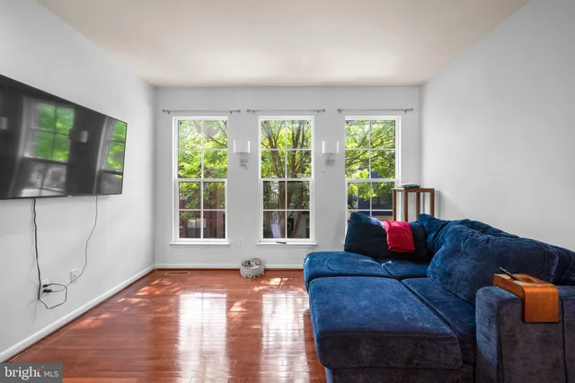 $3,600 | 5736 45th Avenue, Riverdale, MD 20737