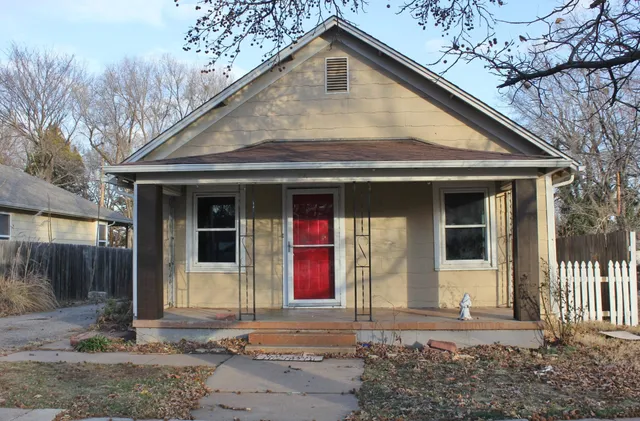 $83,900 | 406 North Star Street, El Dorado, KS 67042