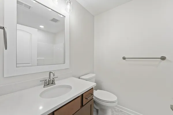 $385,000 | 908 Indiana Avenue, Unit 11, South Haven, MI 49090