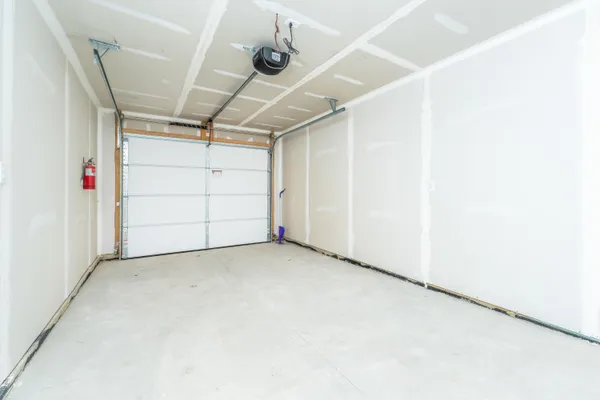 $385,000 | 908 Indiana Avenue, Unit 11, South Haven, MI 49090