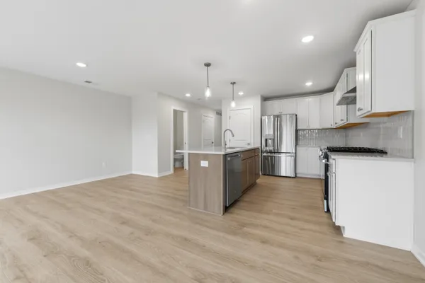 $385,000 | 908 Indiana Avenue, Unit 11, South Haven, MI 49090