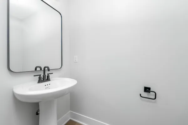 $385,000 | 908 Indiana Avenue, Unit 11, South Haven, MI 49090