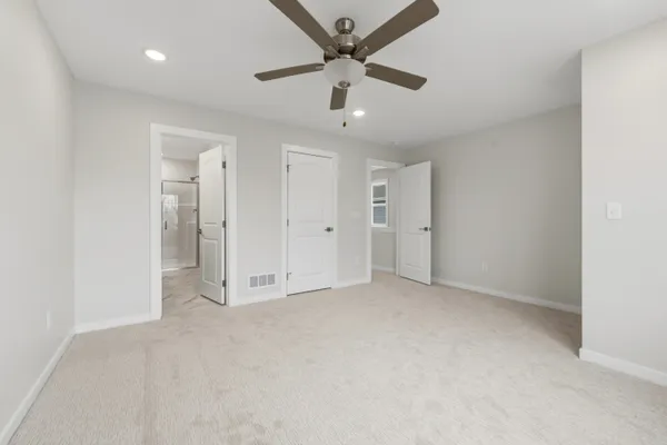 $385,000 | 908 Indiana Avenue, Unit 11, South Haven, MI 49090