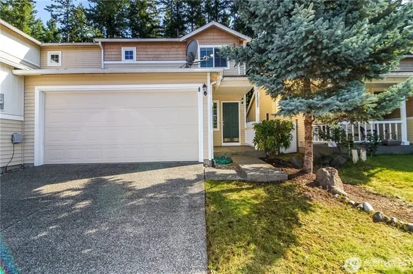 $2,900 | 28202 241st Avenue Southeast, Maple Valley, WA 98038