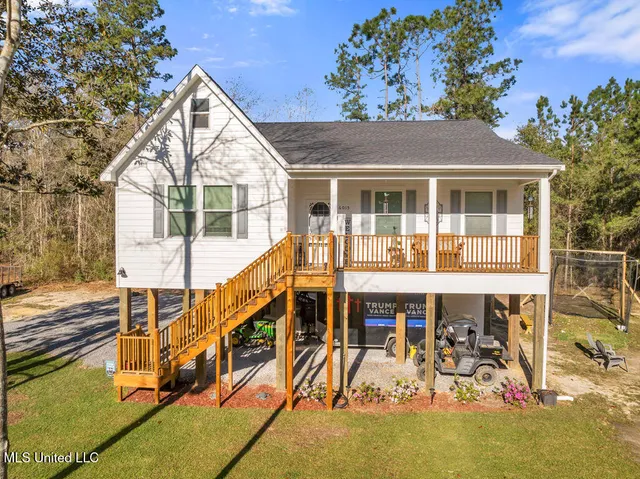 $319,950 | 6015 Choctaw Place, Kiln, MS 39556