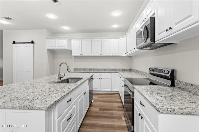 $324,000 | 6015 Choctaw Place, Kiln, MS 39556