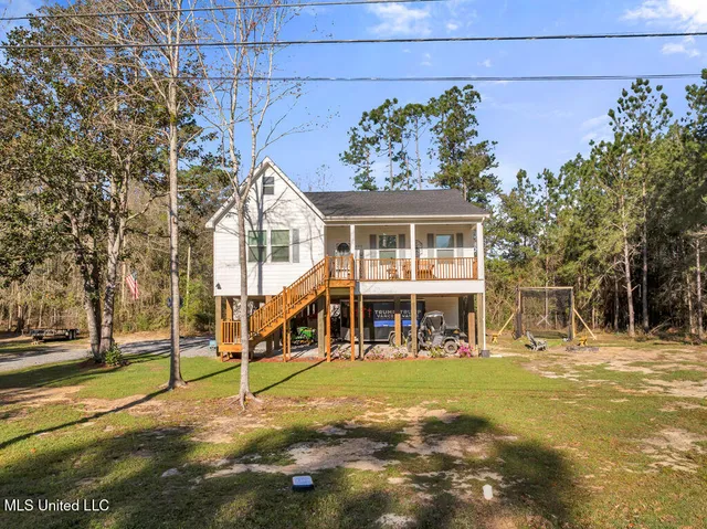 $324,000 | 6015 Choctaw Place, Kiln, MS 39556