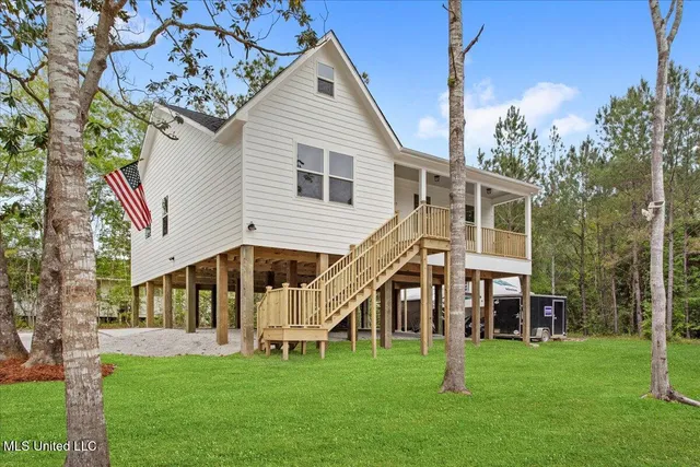 $324,000 | 6015 Choctaw Place, Kiln, MS 39556