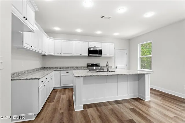 $324,000 | 6015 Choctaw Place, Kiln, MS 39556