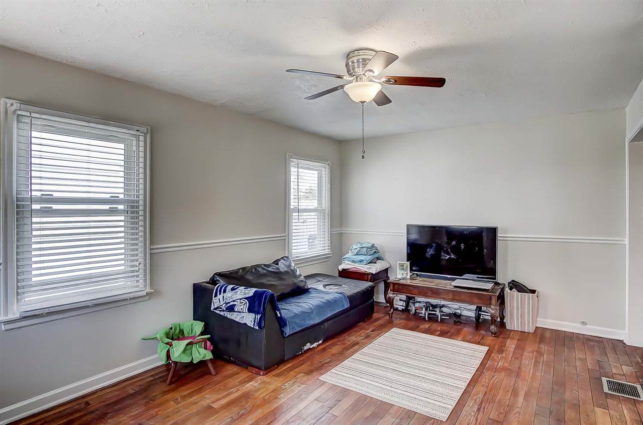 1610 Cherokee Road Fort Wayne, IN 46808 - Photo 5 of 28