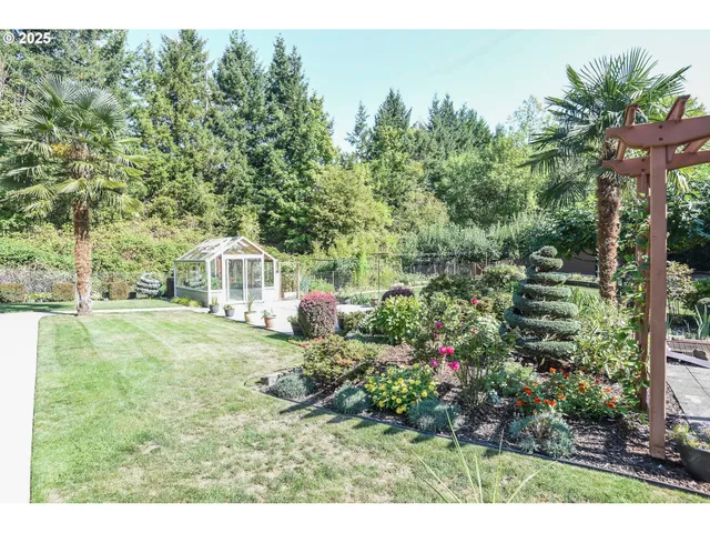 $899,900 | 6107 Northeast Erin Way, Vancouver, WA 98686