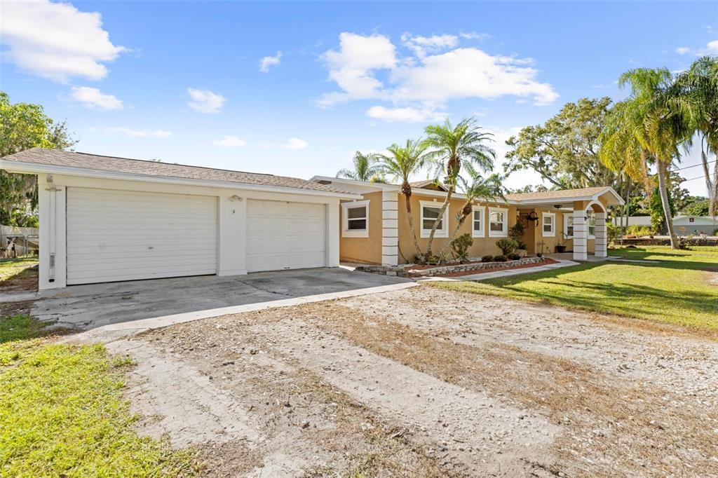 20228 West County Line Road Lutz, FL 33558 - Photo 4 of 61 Gallery Image 4