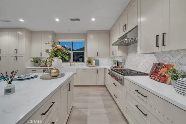 $4,450,000 | 100 Albero, Irvine, CA 92602