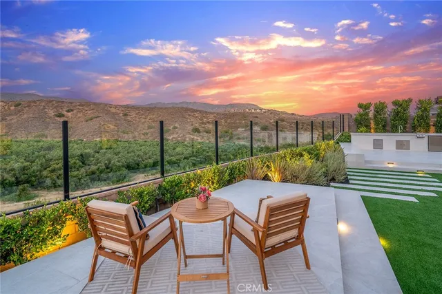 $4,450,000 | 100 Albero, Irvine, CA 92602