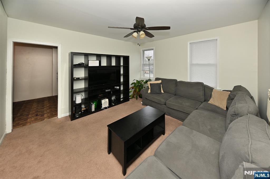 236 Rochelle Avenue Rochelle Park, NJ 07662 - Photo 14 of 26