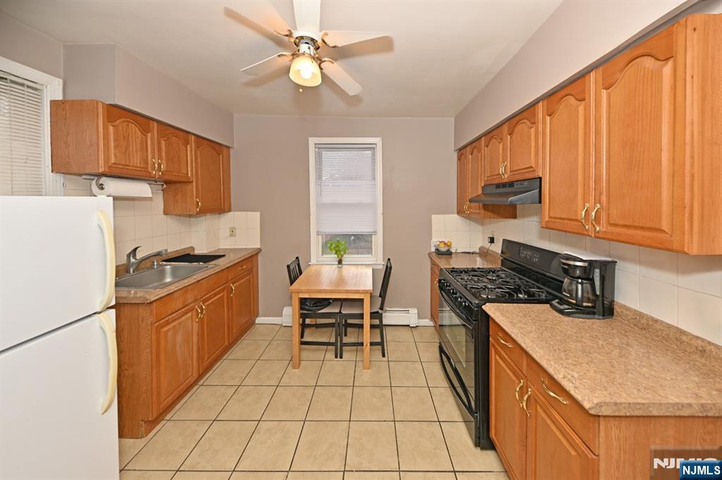 236 Rochelle Avenue Rochelle Park, NJ 07662 - Photo 16 of 26