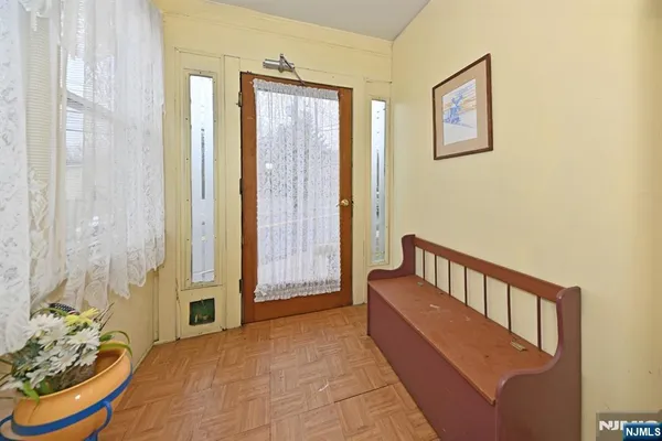 $749,000 | 236 Rochelle Avenue, Rochelle Park, NJ 07662