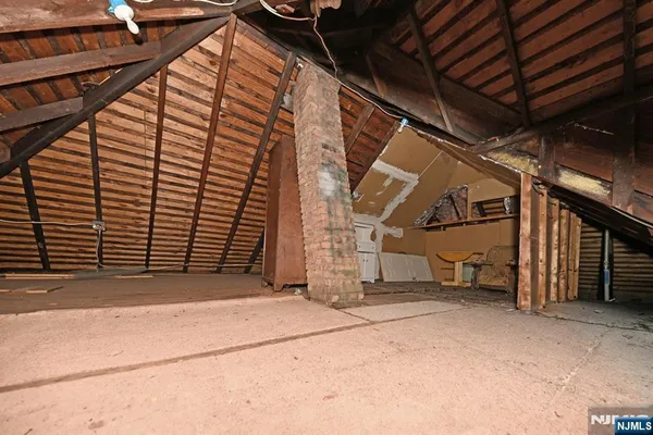 $749,000 | 236 Rochelle Avenue, Rochelle Park, NJ 07662