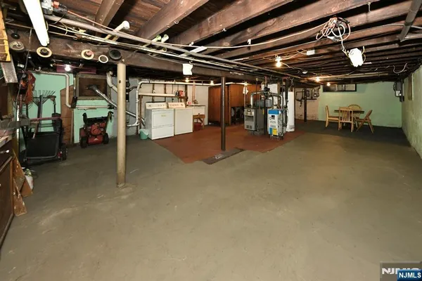 $749,000 | 236 Rochelle Avenue, Rochelle Park, NJ 07662