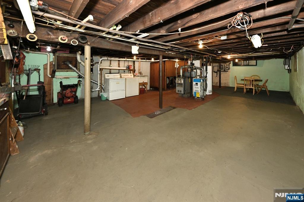 236 Rochelle Avenue Rochelle Park, NJ 07662 - Photo 22 of 26