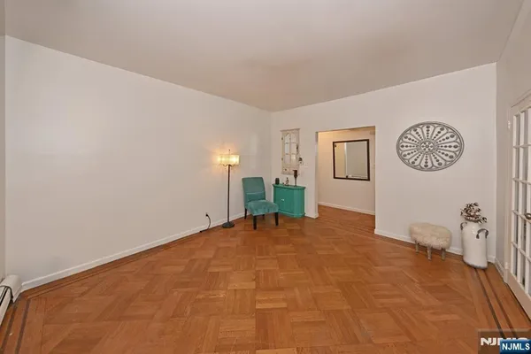 $749,000 | 236 Rochelle Avenue, Rochelle Park, NJ 07662