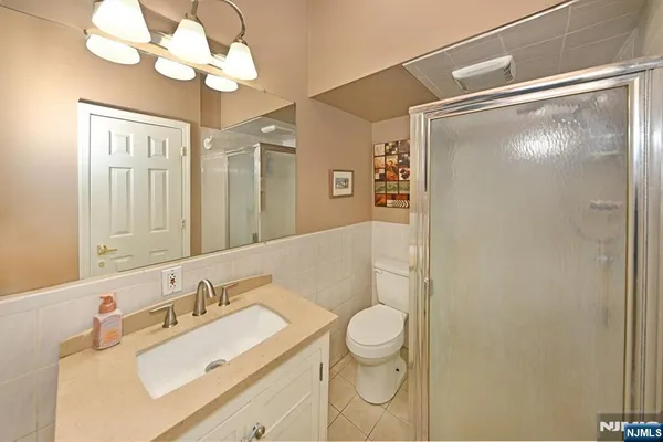 $749,000 | 236 Rochelle Avenue, Rochelle Park, NJ 07662