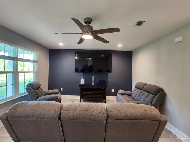 $274,000 | 217 East Fisher Street, Pensacola, FL 32503