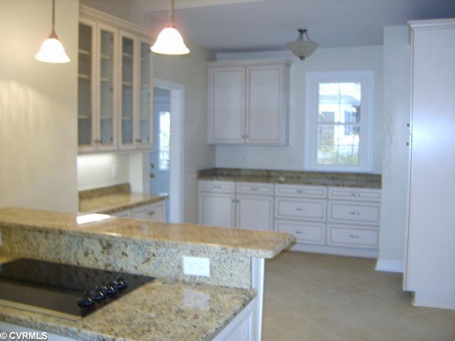 6407 Three Chopt Road Richmond, VA 23226 - Photo 5 of 11 Kitchen