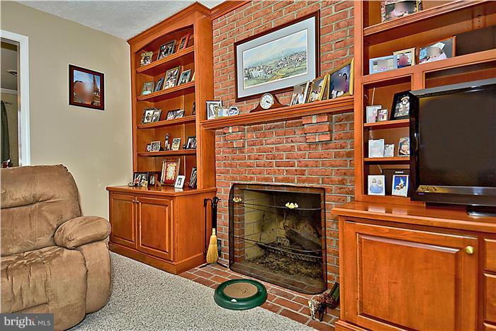 3314 Roderick Road Frederick, MD 21704 - Photo 8 of 30 Family Room