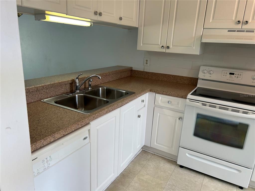 1310 Powderpuff Drive, Unit 1104 Dunedin, FL 34698 - Photo 7 of 21