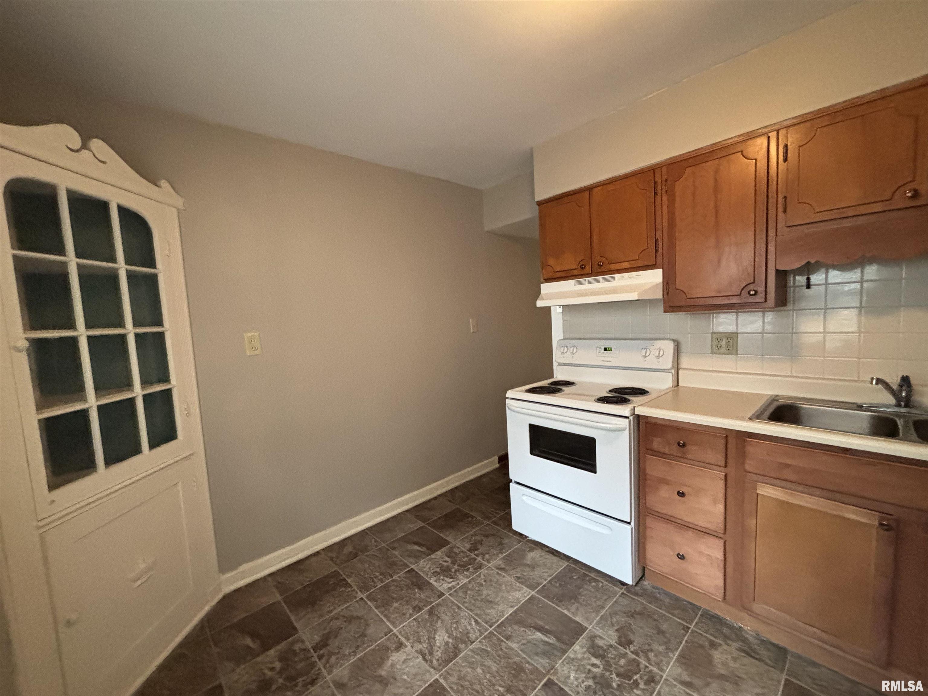 2118 South 9th Street Springfield, IL 62703 - Photo 9 of 12