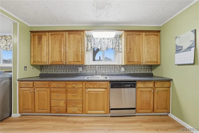 $289,900 | 145 Linwood Avenue, Tonawanda, NY 14150