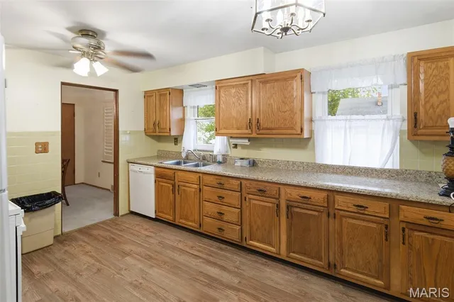 $128,400 | 2811 Francis Drive, Godfrey, IL 62035