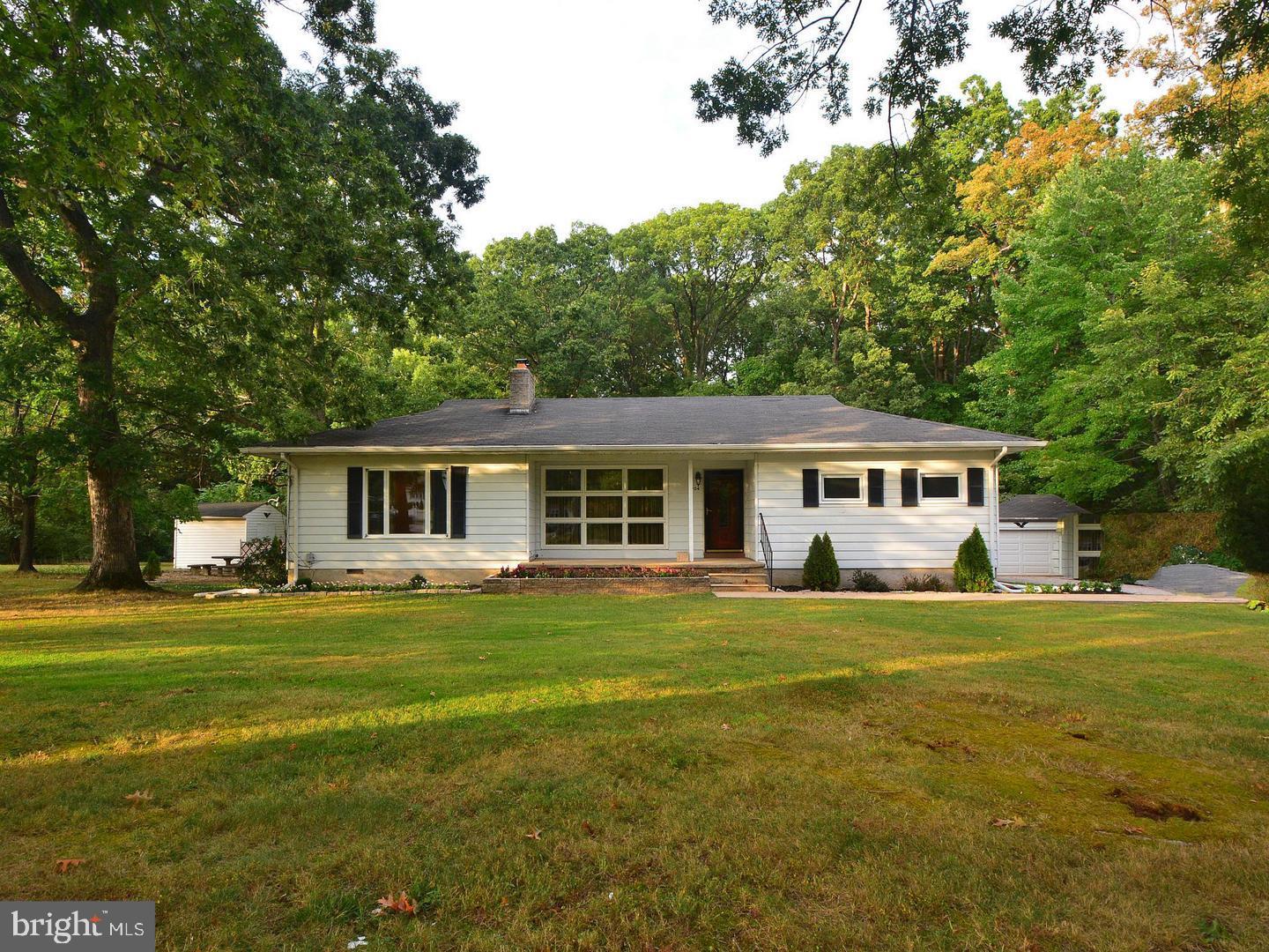 1704 Turkey Point Road Baltimore, MD 21221 - Photo 1 of 35