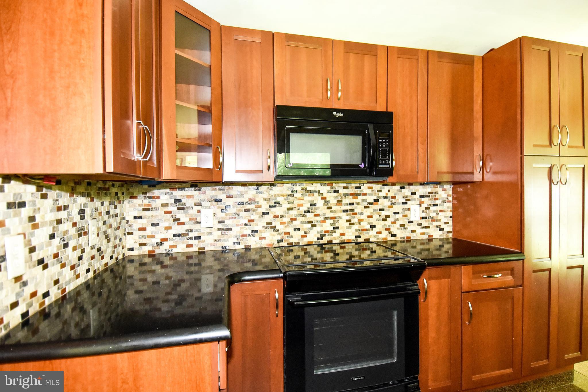 1704 Turkey Point Road Baltimore, MD 21221 - Photo 10 of 35