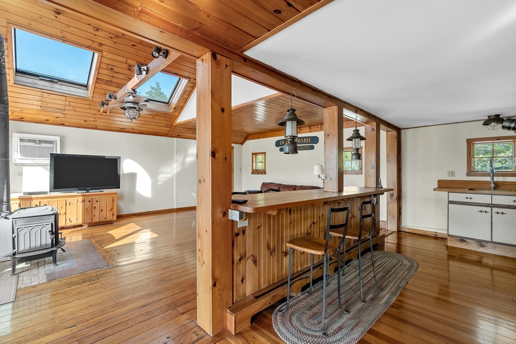 274 Gannett Road Scituate, MA 02066 - Photo 14 of 22