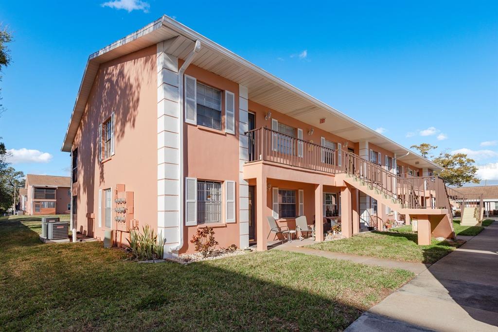 2250 Druid Road, Unit 905 Clearwater, FL 33764 - Photo 3 of 35