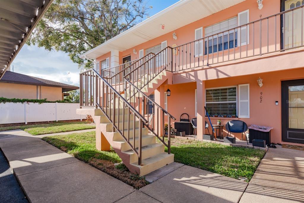 2250 Druid Road, Unit 905 Clearwater, FL 33764 - Photo 4 of 35