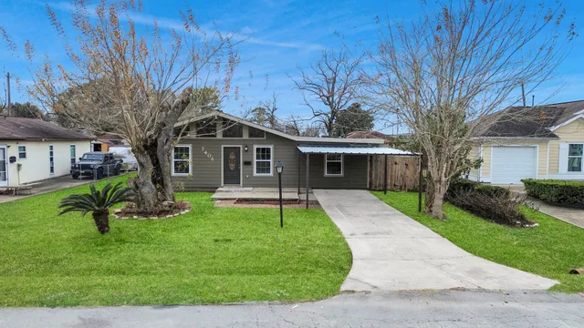 $270,000 | 7406 West Lambuth Lane, Deer Park, TX 77536