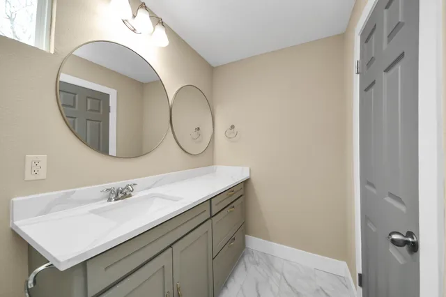 $270,000 | 7406 West Lambuth Lane, Deer Park, TX 77536