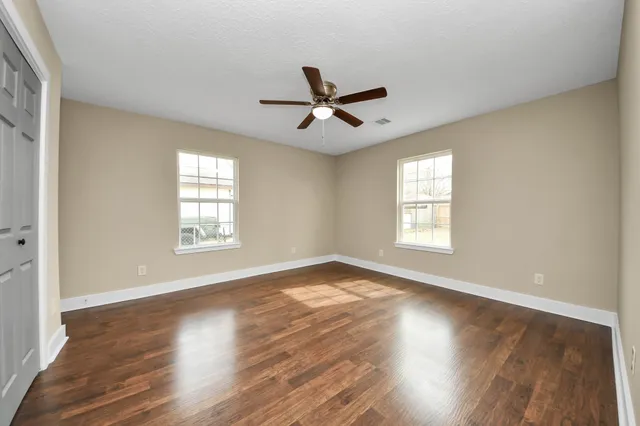 $270,000 | 7406 West Lambuth Lane, Deer Park, TX 77536